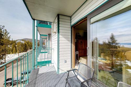 Exquisite Lakeview Tahoe Traveler