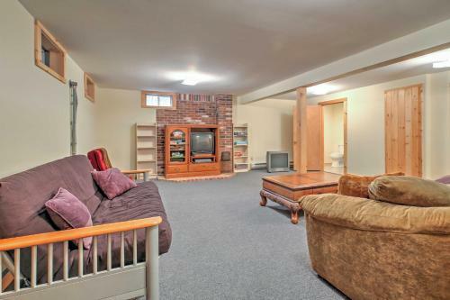Spacious Bartlett Townhome Less Than 6 Mi To Attitash Mtn!