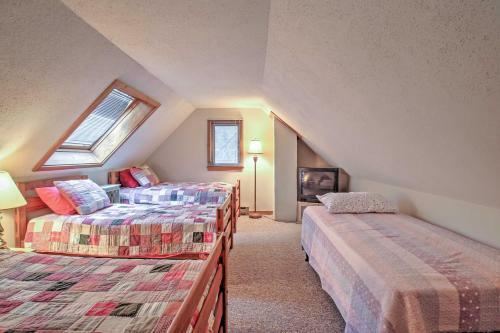 Spacious Bartlett Townhome Less Than 6 Mi To Attitash Mtn!
