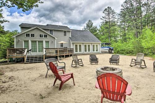 Charming Retreat About 1 Mile To Ossipee Lake Marina!