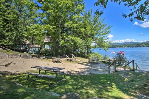 Updated Bristol Lakehouse With Kayaks And Beach Access