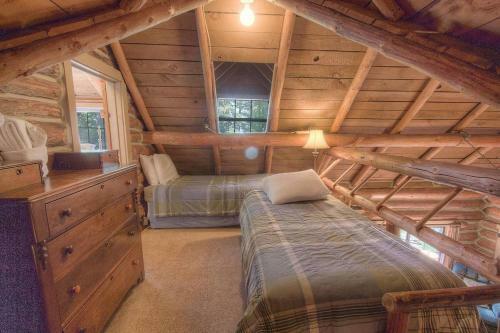 Zephyr Cabin By Lake Tahoe Accommodations