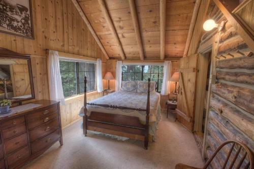 Zephyr Cabin By Lake Tahoe Accommodations