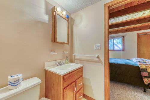 Fife And Drum Beach Home - 5 Bed 3 Bath Vacation Home In Freedom