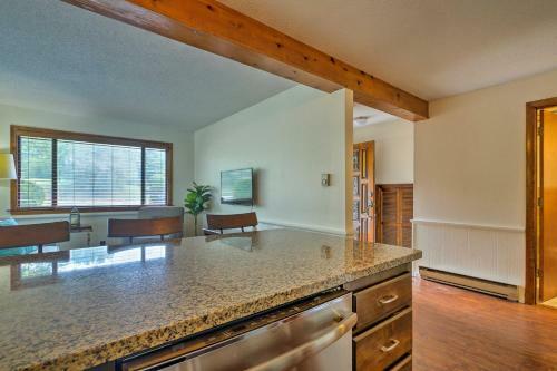 Apartamento Glen Condo On Golf Course, 3 Mins To Story Land!