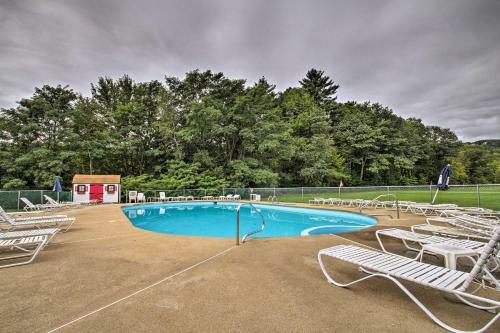 Apartamento Glen Condo On Golf Course, 3 Mins To Story Land!