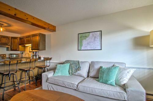 Apartamento Glen Condo On Golf Course, 3 Mins To Story Land!