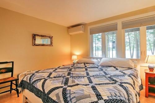 Lakeside Francestown Home With Private Dock And Porch!