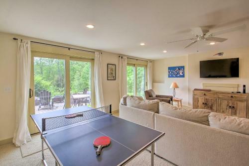 Home With Fire Pit, 10min To Attitash Mtn Resort