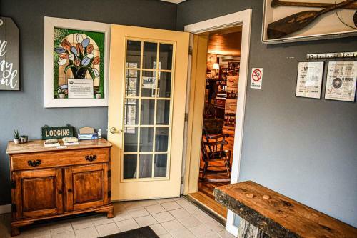 Brook Road Inn