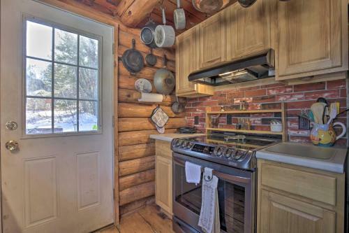 Cabin Private Hot Tub, Walk To Pats Peak Ski Area