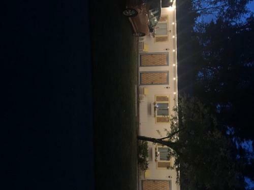 Yankee Trail Motel