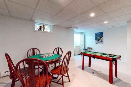 Fox Run Townhouse - Close To The Pool!