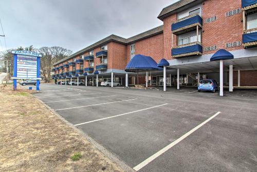 Apartamento Laconia Apt With Paugus Bay View, 3 Mi To Beach