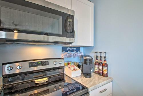 Apartamento Laconia Apt With Paugus Bay View, 3 Mi To Beach