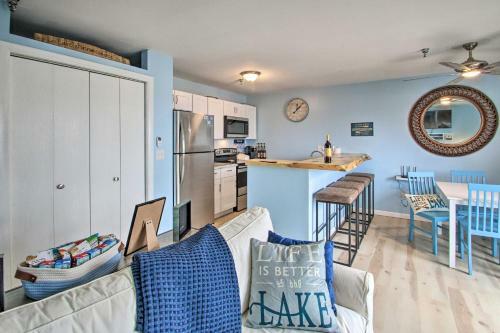 Apartamento Laconia Apt With Paugus Bay View, 3 Mi To Beach