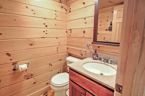 Rustic North Conway Cabin Less Than 3 Mi To Cranmore Mtn!