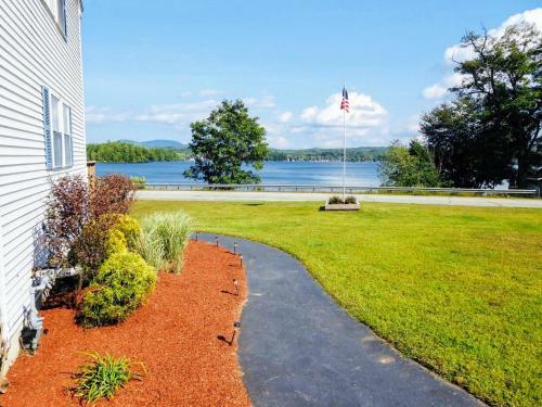 Hotel Winnisquam Lake Inn