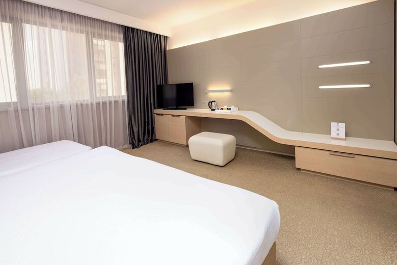 Hotel B4 Bologna Tower