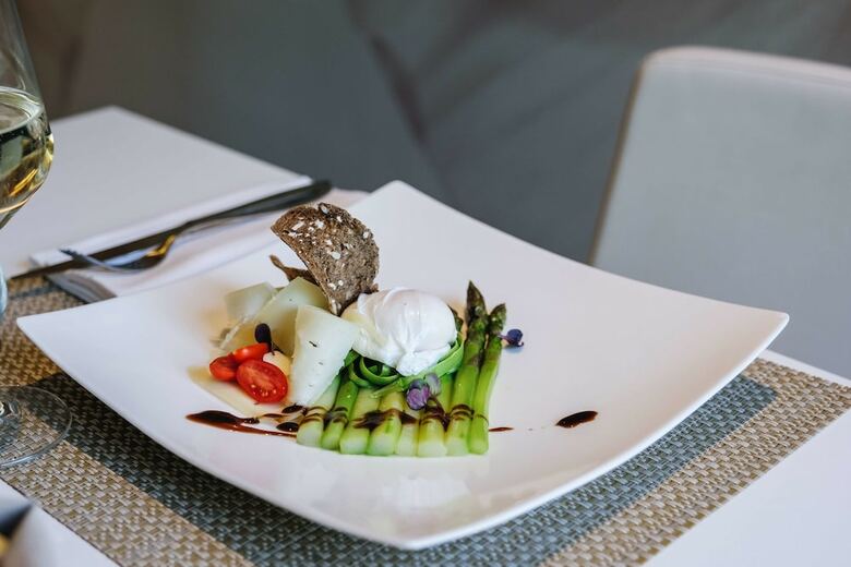 Hotel B4 Bologna Tower