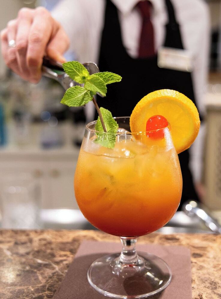 Hotel B4 Bologna Tower