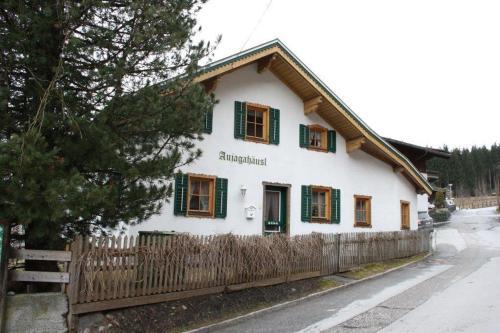Aujagerh�usl