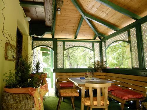 Hostal Pension Heilbad Burgwies