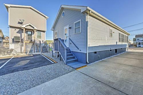 Charming Beach Cottage - Walk To Boardwalk!