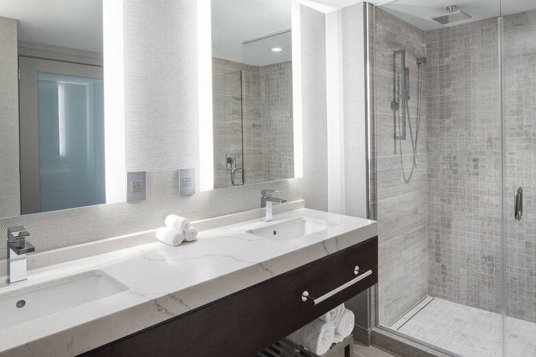 Hotel Envue, Autograph Collection