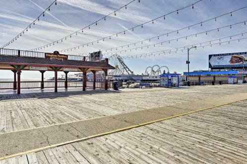 Ideal Wildwood Beach Home Walk To Boardwalk And Pier!
