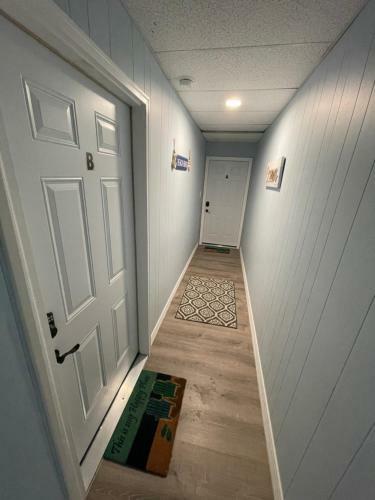 Affordable Beachfront Apartment With Balcony Sleeps 8