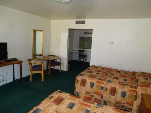 Posada Downtown Inn