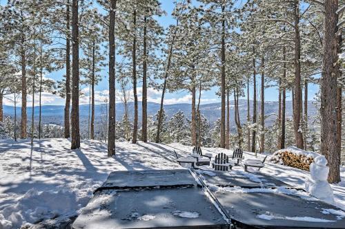 Custom Mountain Home Views, Hot Tub And Fire Pit!