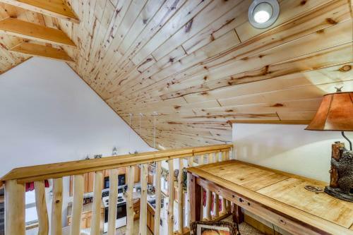 Cabin Sweet Cabin