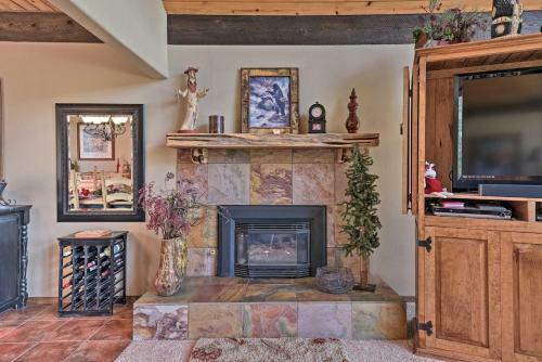 Spacious Angel Fire Getaway, 2 Mi To Slopes!