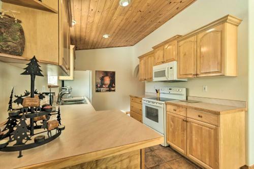 Apartamento 1-story Condo With Fireplace, 2 Mi To Angel Fire