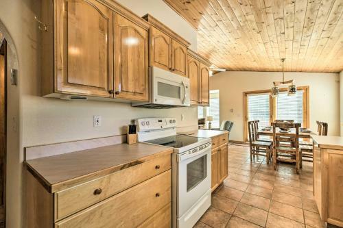 Apartamento 1-story Condo With Fireplace, 2 Mi To Angel Fire