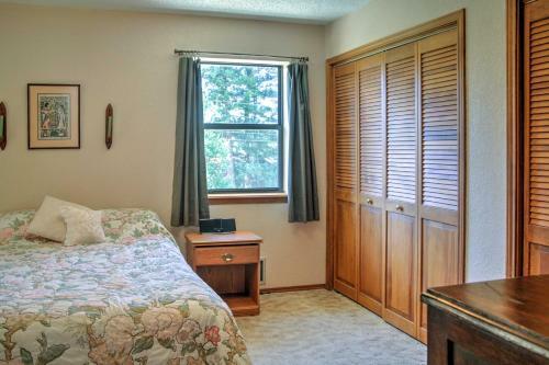 Cloudcroft Mtn Home With Deck-3 Miles To Ski Resort!