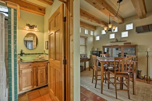 Apartamento Cozy Corrales Studio With Mtn Views Near Santa Fe!