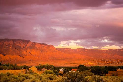 Apartamento Cozy Corrales Studio With Mtn Views Near Santa Fe!