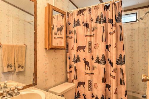 Rustic Cloudcroft Cabin With Deck-near Skiing And Fishing!