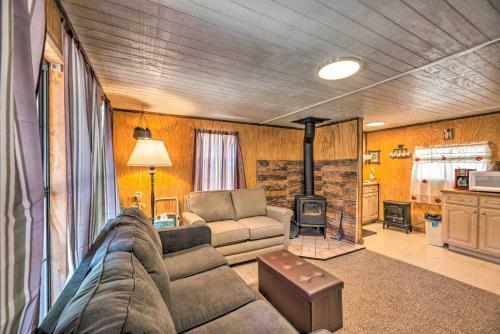 Pet Friendly Cloudcroft Cabin With Forest Views