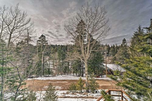 Rustic Treehouse Bungalow 3 Mi To Ski Cloudcroft!