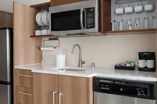 Hotel Home2 Suites By Hilton Carlsbad New Mexico