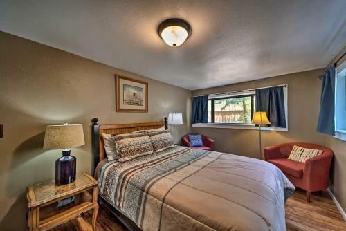 Cozy Outdoorsy Haven By Golf Course With Deck!