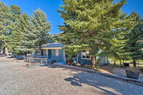 Cloudcroft Townhome With Deck, 1 Mi To Burro Ave