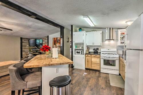 Lincoln Forest Retreat With Wraparound Deck!