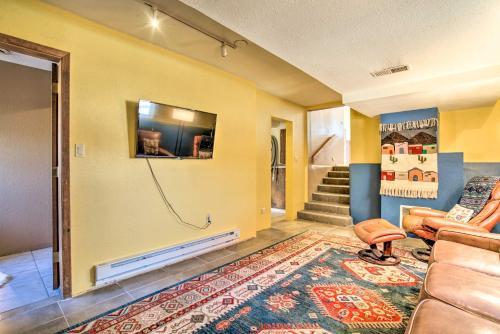 Secluded Desert Home With Fire Pit 3 Mi To Taos