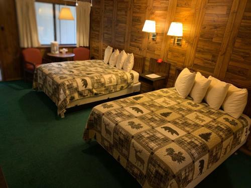Hotel Ponderosa Lodge