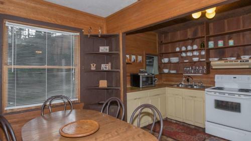 Wild Horse Cabin